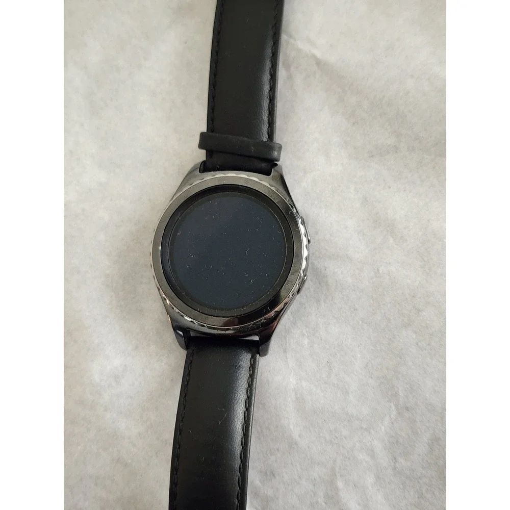Samsung Gear S2 Classic SM-R735V Smartwatch leather band Charger not included